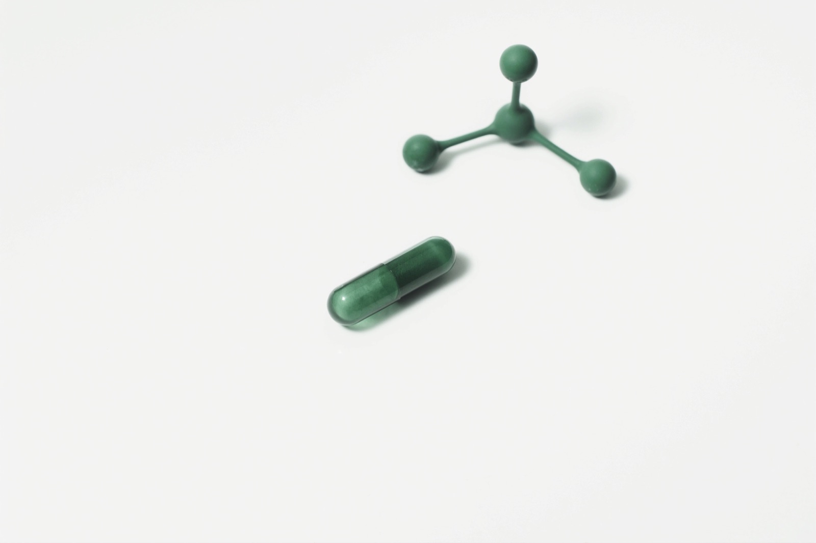 Conceptual illustration for the MediWatch guide: Amycretin (Oral & Injectable): Is It Available in the UK?