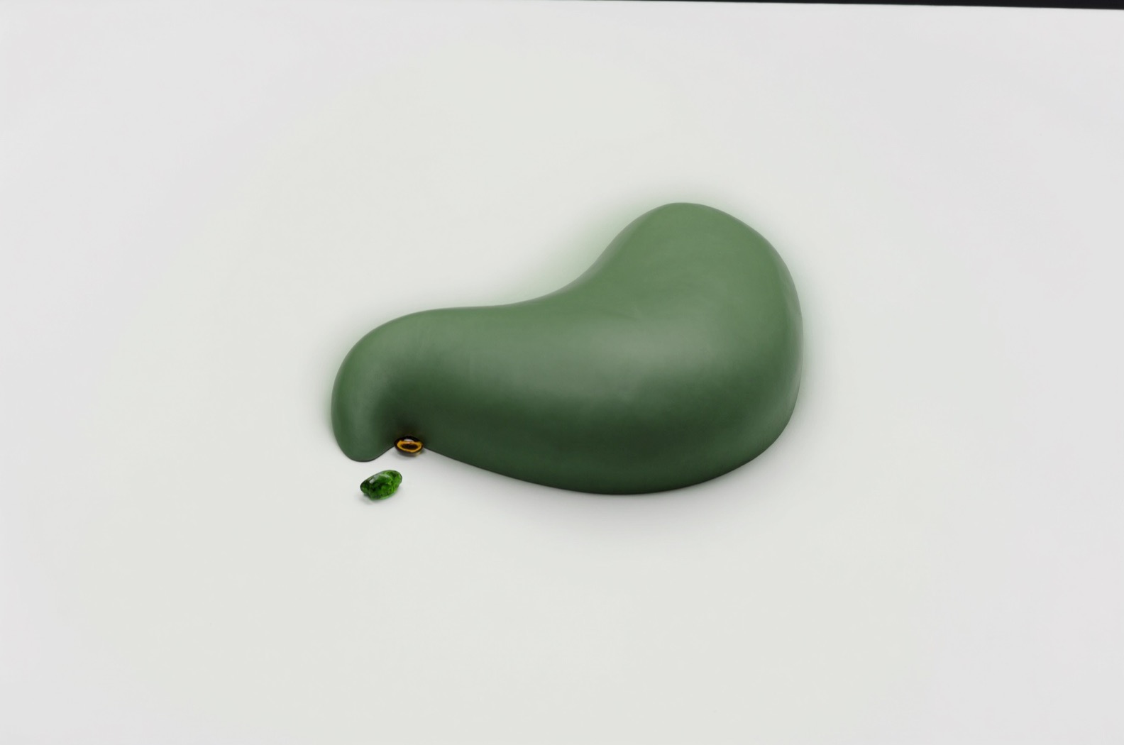 Conceptual illustration for the MediWatch guide: Nausea & Gut Side Effects on Weight-Loss Jabs — Managing Them Safely