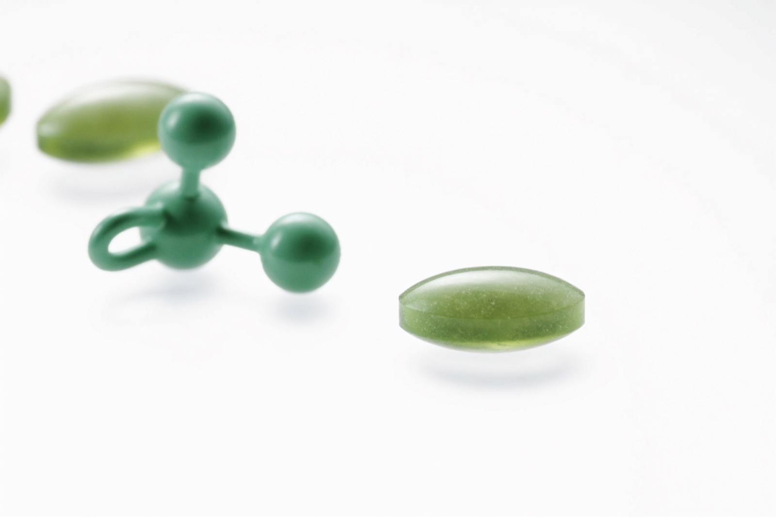 Conceptual illustration for the MediWatch guide: Orforglipron (Oral GLP-1 Pill): Is It Available in the UK?